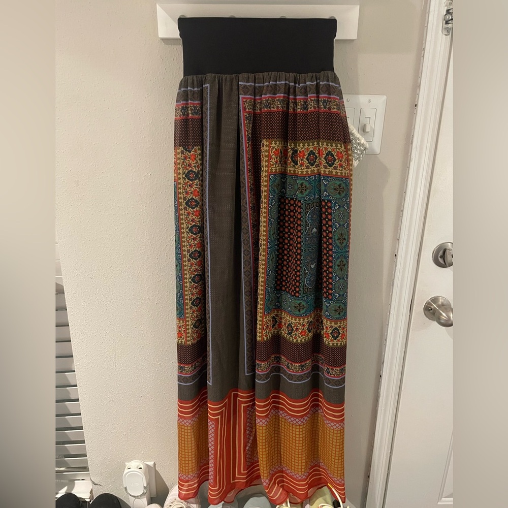 Long beautiful patterned skirt!